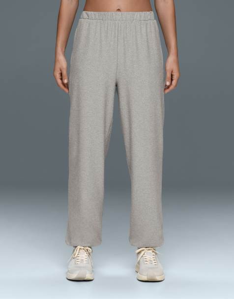 OYSHO Comfortlux joggingbyxor i gråmelerad - view 1