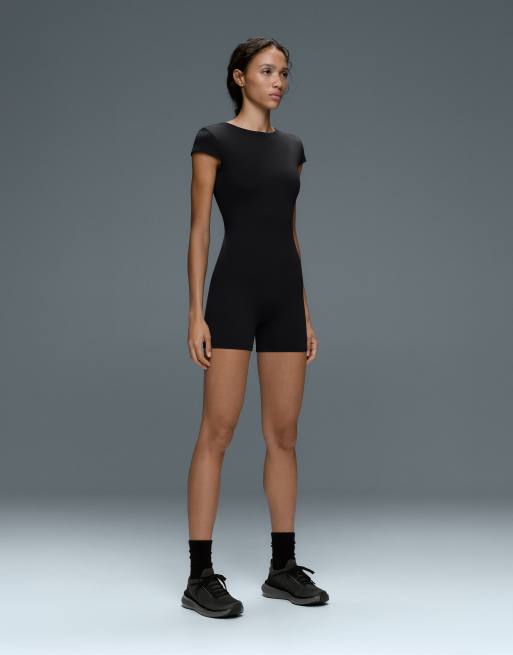 OYSHO Comfortlux jumpsuit med åben ryg i sort, 2 af 7