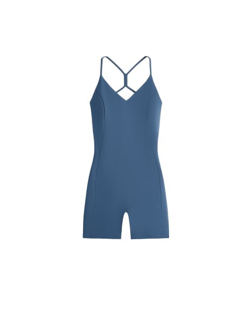 OYSHO Comfortlux jumpsuit med krydsede stropper og korte ben i blå, 6 af 7
