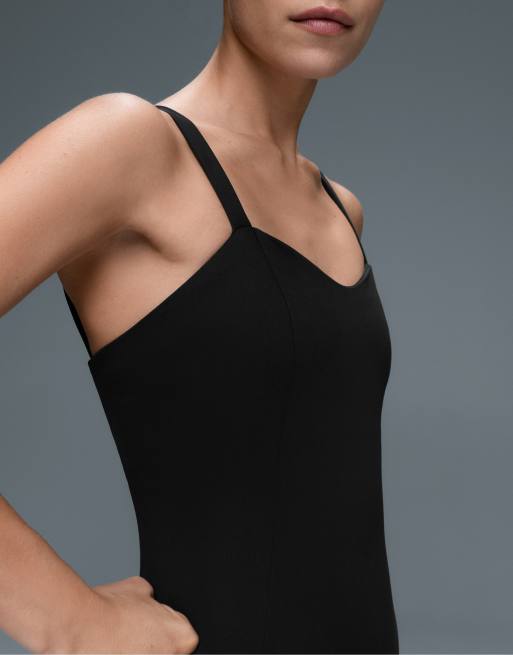 OYSHO Comfortlux Jumpsuit mit Herzausschnitt kurz in Schwarz, 3 von 6