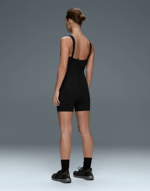 OYSHO Comfortlux Jumpsuit mit Herzausschnitt kurz in Schwarz, 4 von 6