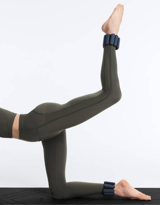 OYSHO – Comfortlux – Knöchellange, gerippte Leggings in Military-Grün mit hohem Bund, 3 von 4
