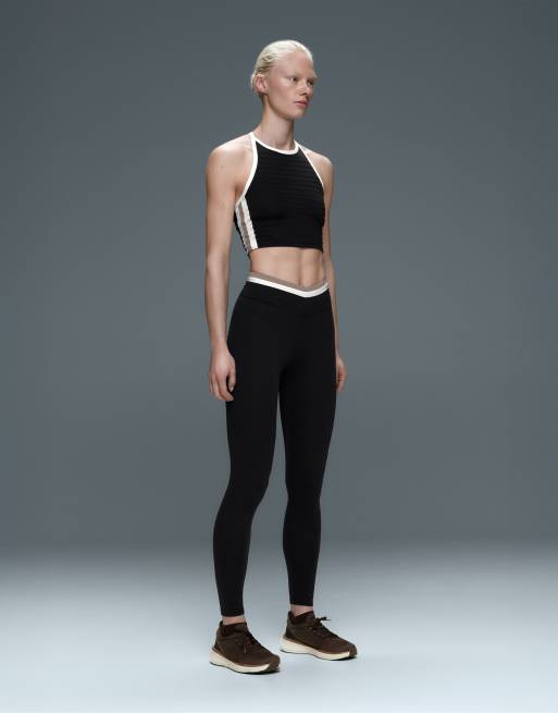 OYSHO Comfortlux knöchellange, hoch geschnittene Block-Leggings in Schwarz, 4 von 7
