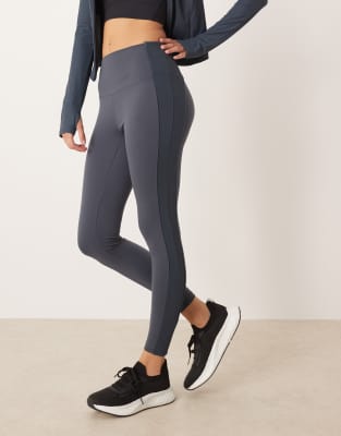 OYSHO - Comfortlux - Knöchellange Leggings in Grau mit seitlichem Rippenmuster und hohem Bund, 65 cm