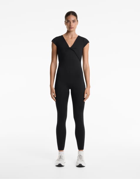 Oysho – Comfortlux – Langer Jumpsuit in Schwarz mit Rückenausschnitt - view 1
