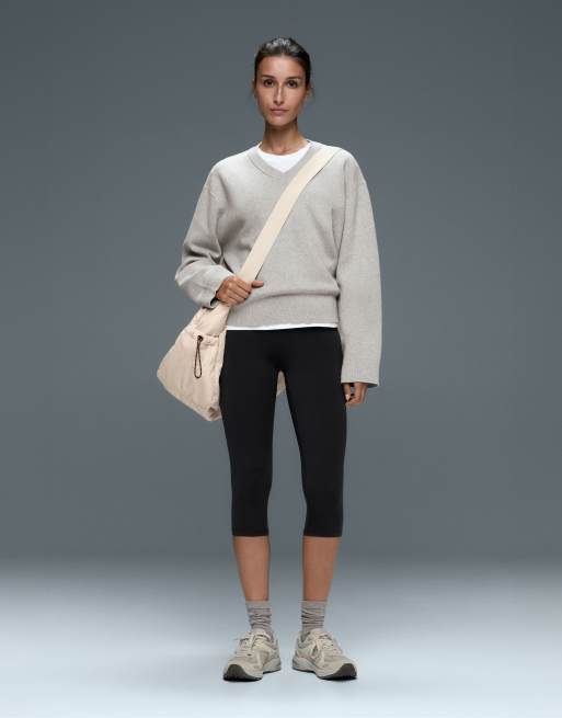 OYSHO - Comfortlux - Leggings neri stile capri a vita alta da 50 cm, 2 di 7