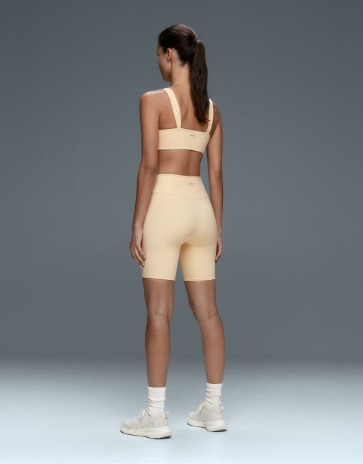 OYSHO Comfortlux leggingshorts med hög midja 20 cm i cream, 4 av 7