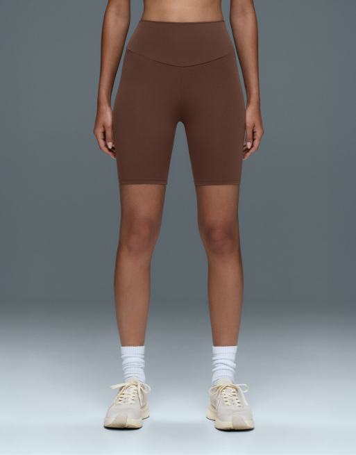 OYSHO Comfortlux leggingsshorts med hög midja 20 cm i cocoa, 2 av 7