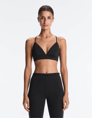 OYSHO Comfortlux light support triangle sports bra in black