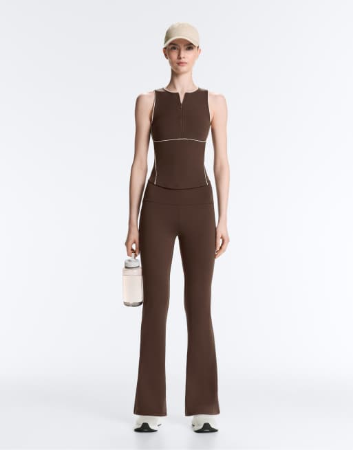 OYSHO - Comfortlux - Mørkebrun ærmeløs tanktop kontrastkanter, 2 af 7