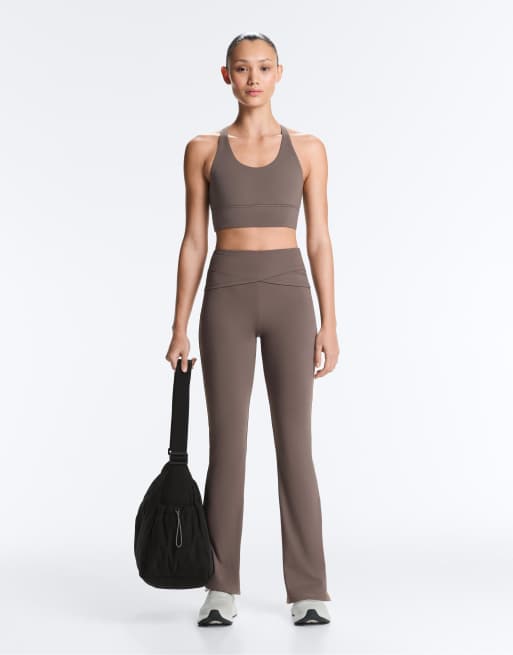 OYSHO - Comfortlux - Pantalon évasé à taille haute drapée - Gris taupe, 4 de 4