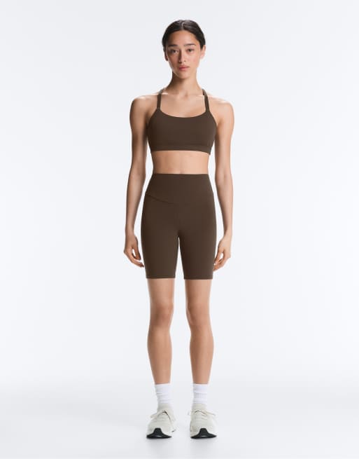 Oysho - Comfortlux - Pantaloncini a vita alta da 20 cm marrone scuro, 2 di 7