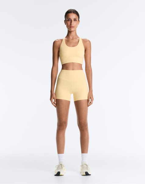 Oysho - Comfortlux - Pantaloncini hotpant da 10 cm a vita alta giallo pallido - view 1