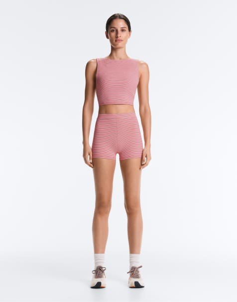 OYSHO - Comfortlux - Røde højtaljede hotpants med striber og ben i 5 cm's længde - view 1
