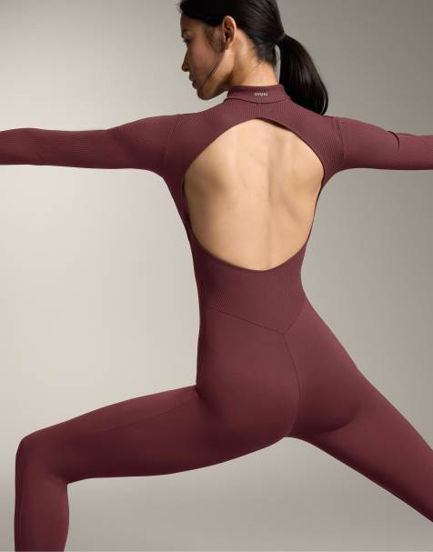 OYSHO - Comfortlux - Rødt jumpsuit med lange ærmer og krydsende design - view 1