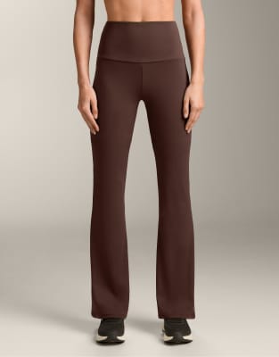 OYSHO - Comfortlux - Schlaghose in Dunkelbraun mit hohem Bund-Brown