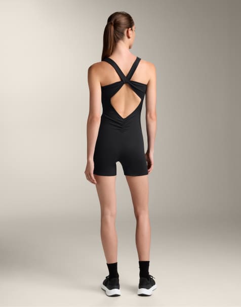 OYSHO - Comfortlux - Sort kort jumpsuit med krydsende ryg - view 1