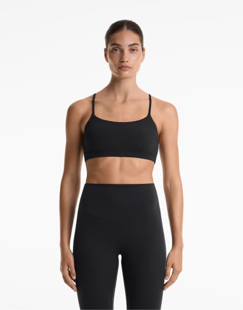 Oysho - Comfortlux - Sort sports-BH med let støtte og krydsende stropper - view 1