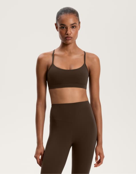 Oysho - Comfortlux - Soutien-gorge de sport maintien léger avec bonnets - Marron foncé - view 1
