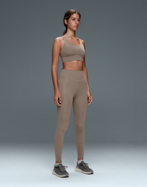 OYSHO – Comfortlux – Sport-BH in Braun mit mittlerer Stützfunktion und Körbchen, 5 von 6