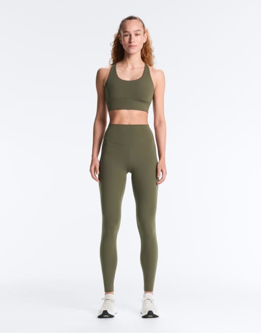 OYSHO – Comfortlux – Sport-BH in Grün mit mittlerer Stützfunktion und Körbchen, 2 von 7