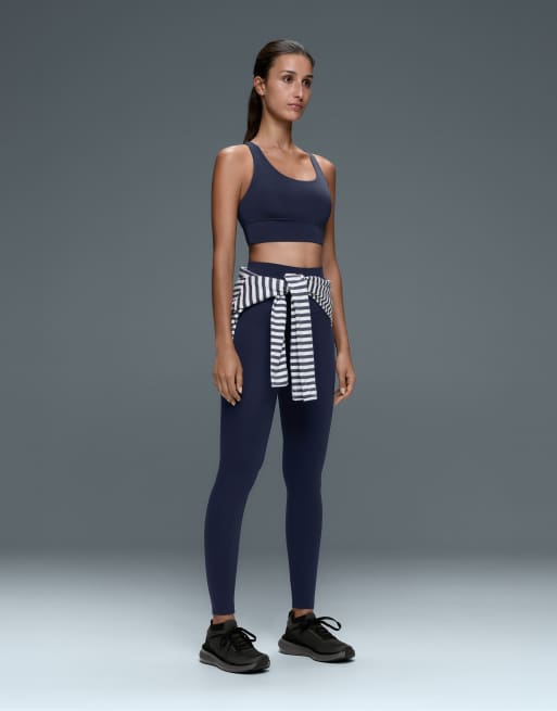 OYSHO – Comfortlux – Sport-BH in Marineblau mit Körbchen und mittlerer Stützfunktion, 2 von 7