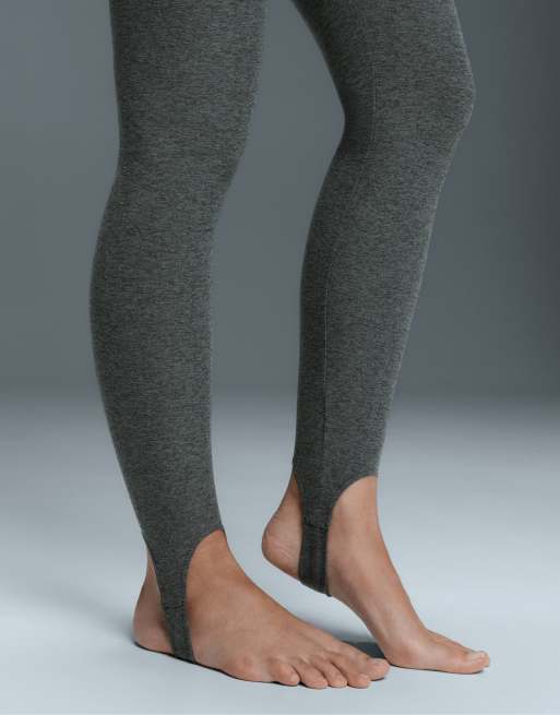OYSHO Comfortlux super high rise ankle-length stirrup leggings in dark grey, 3 of 7