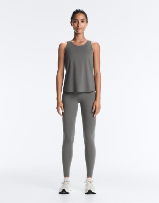 OYSHO - Comfortlux - T-shirt incrociata sul retro verde chiaro, 2 di 4