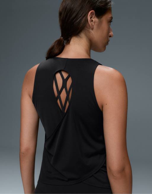 Oysho - Comfortlux - T-shirt nera con incrocio sul retro, 4 di 6