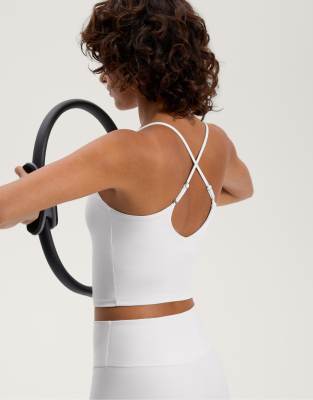 Oysho - Comfortlux - Tanktop in Wollweiß mit Körbchen und verstellbaren Trägern