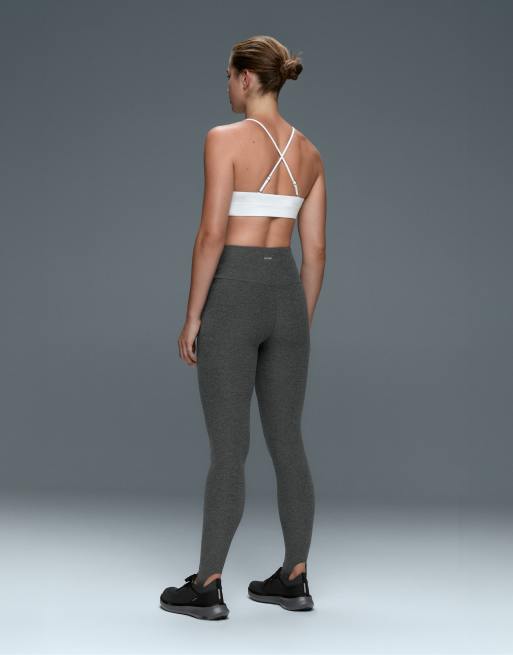OYSHO – Comfortlux – Triangel-Sport-BH in Wollweiß mit leichter Stützfunktion, 4 von 5