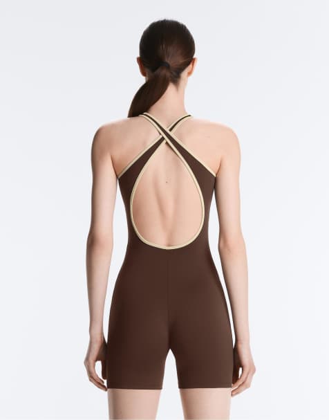 OYSHO - Comfortlux - Tuta jumpsuit corta marrone scuro con profili a contrasto - view 1