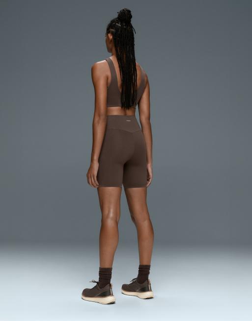 OYSHO Compressive 20cm high-waisted short leggings with pockets in brown, 4 of 7