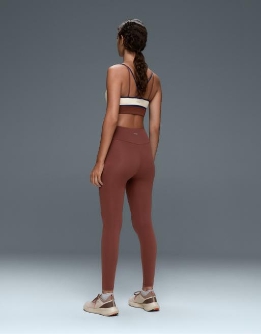 OYSHO Contrast colour block medium-support comfortlux sports bra in ecru, 4 of 7