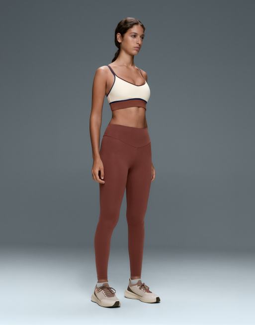 OYSHO Contrast colour block medium-support comfortlux sports bra in ecru, 5 of 7