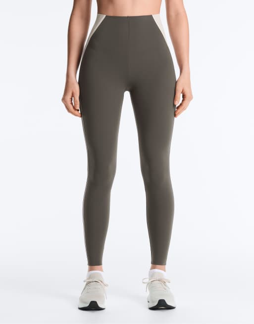 OYSHO - Core-Control - Leggings a compressione alla caviglia a vita alta neri riflettenti, 4 di 4