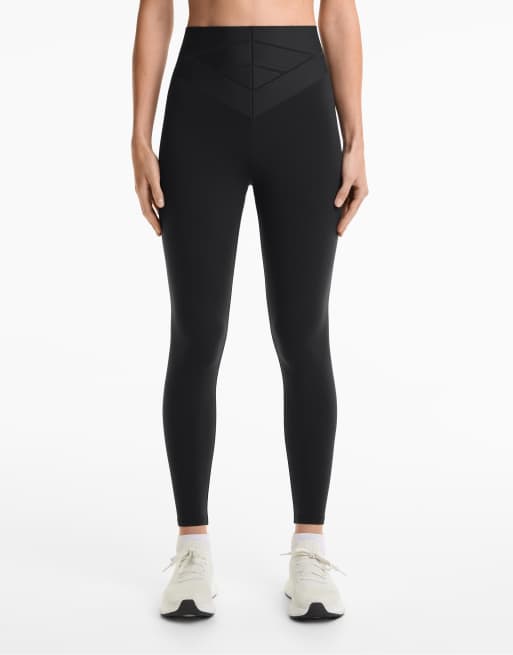 OYSHO - Core Control - Sorte højtaljede 65 cm-leggings i ankellængde med kompression samt blokdesign