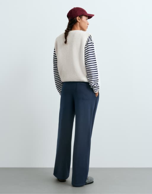 OYSHO Cotton blend fleece straight-leg trousers in navy, 4 of 6