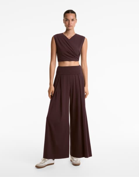 OYSHO Cotton blend straight-leg trousers with foldover waist in brown - view 1