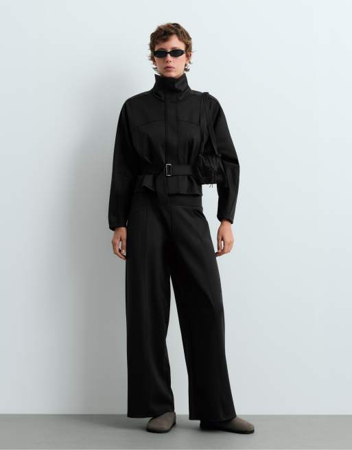 OYSHO Cropped neoprene-effect belted jacket in black, 2 of 5