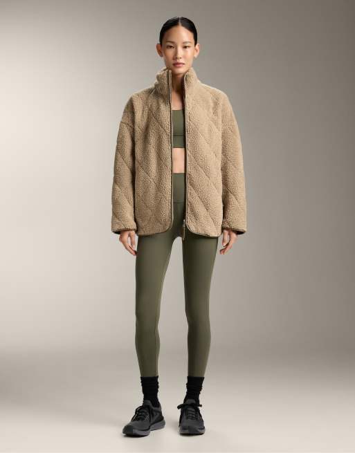OYSHO Diamond quilted faux-shearling jacket in green beige, 2 of 4