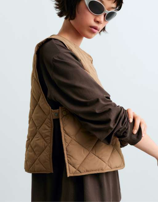 OYSHO Diamond quilted gilet in cocoa, 3 of 5
