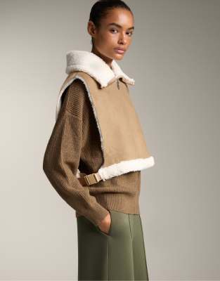 OYSHO - Doubleface-Weste in Camel-Brown