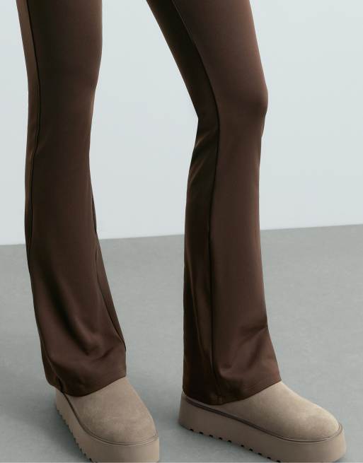 OYSHO Eather bottes à plateforme couleur taupe, 2 de 7