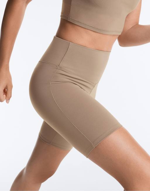 OYSHO Evermove 20 cm kurze Leggings in Beige, 3 von 7