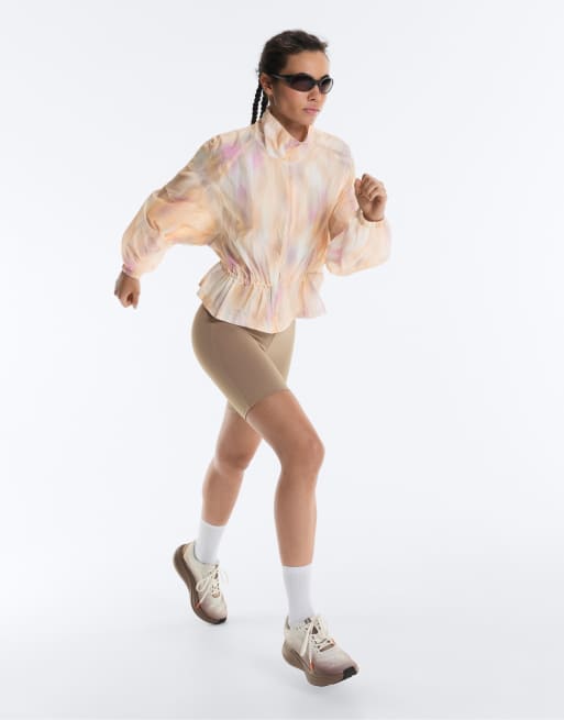 OYSHO Evermove 20 cm kurze Leggings in Beige, 7 von 7