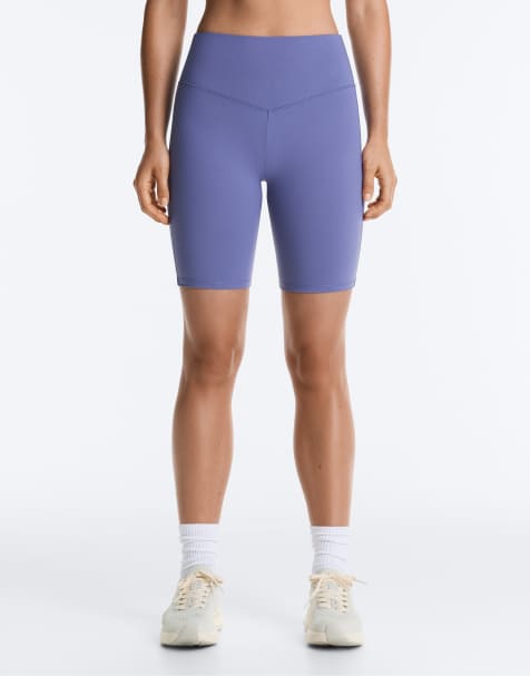 OYSHO Evermove 20 cm kurze Leggings in Heidelbeerblau - view 1