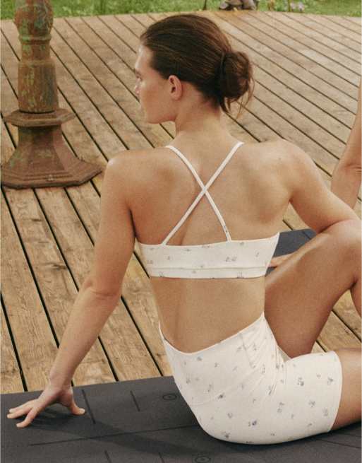 Oysho - Evermove - Brassière de sport maintien léger à imprimé fleuri - Écru pâle, 3 de 4