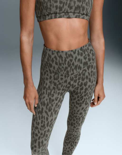 OYSHO Evermove leopard print high-rise ankle-length leggings in black, 3 of 4
