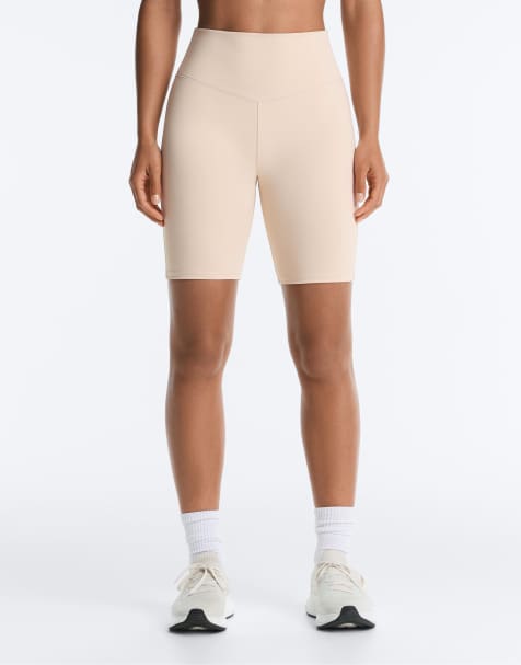OYSHO – Evermove – Shorts in hellem Nerzbraun, 20 cm - view 1